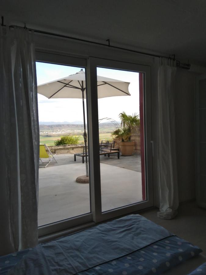 Swiss Borzoi House Bed & Breakfast Vully-les-Lacs Exterior photo